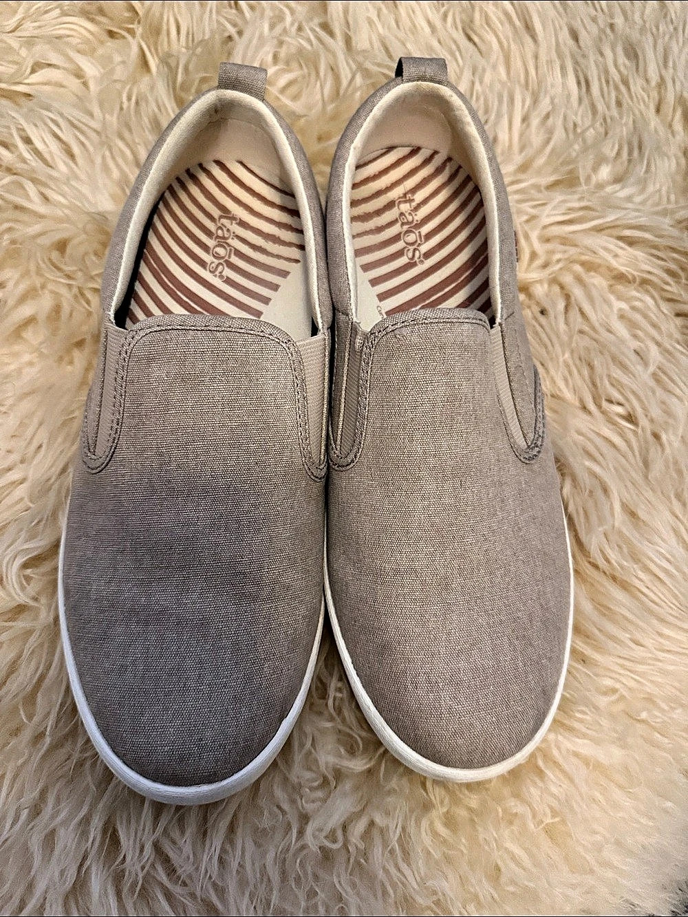 TAOS Dandy DND-13455 Slip-On Sneakers in BEIGE & White US 10